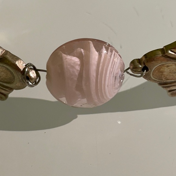 silver bracelet with pink glass and magnetic clasp - Picture 3 of 3